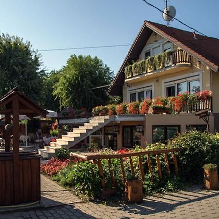 Bed and Breakfast Sarokhaz Panzio Vecsés Exteriér fotografie